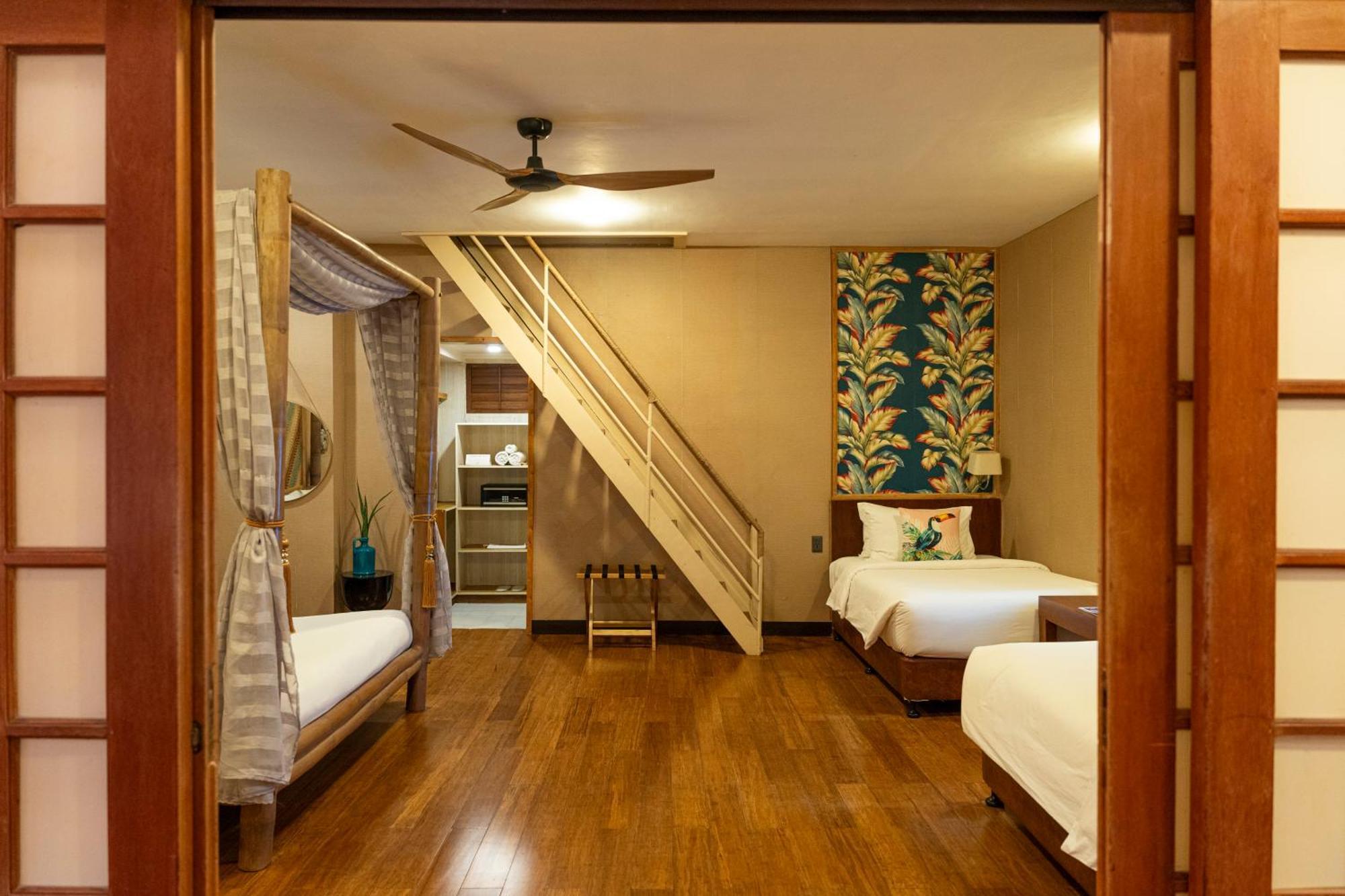Club Serena Resort Moalboal Exterior photo