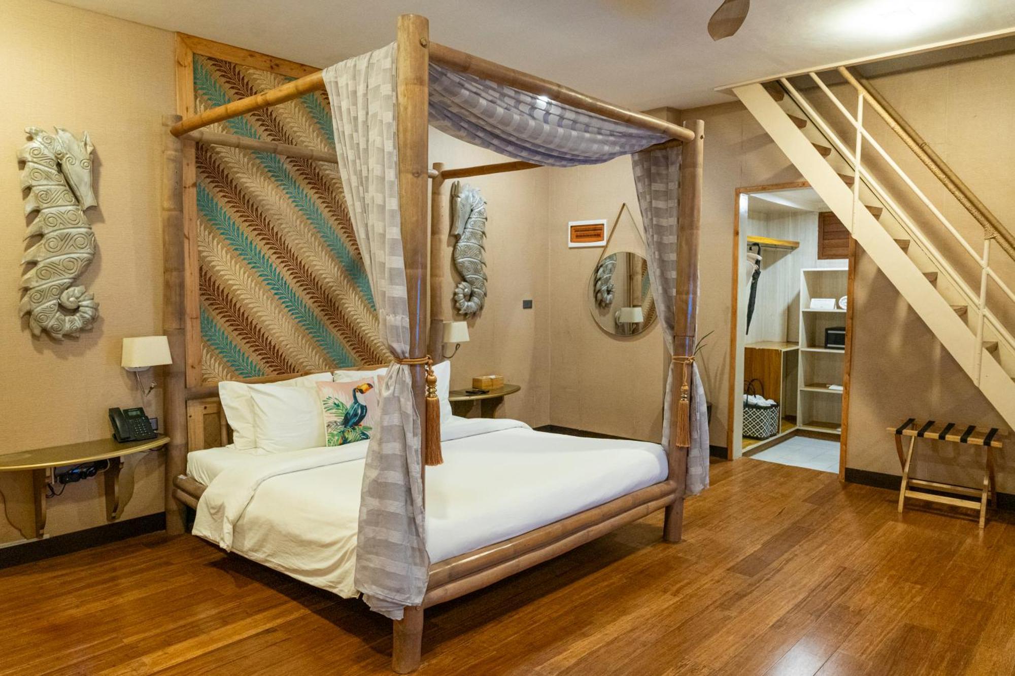 Club Serena Resort Moalboal Exterior photo